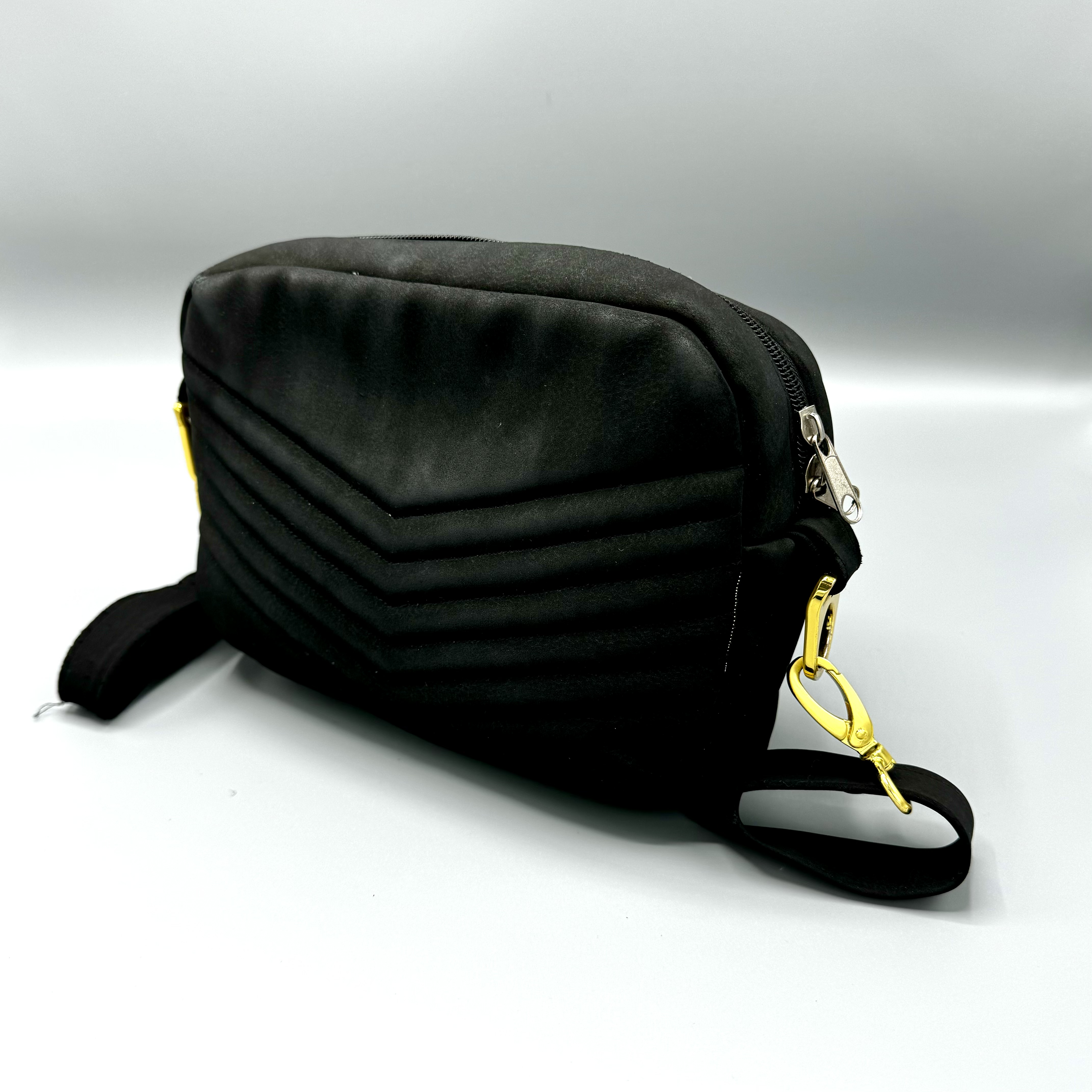 Black Pursey